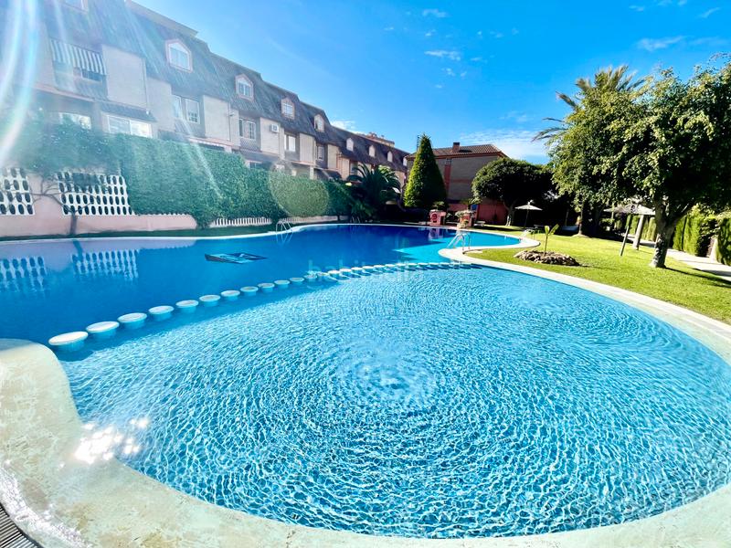 Foto db4d5fd6-5367-4fe9-ace4-a7b509bdc0ef. Semi detached house with fireplace heating parking pool in Alicante