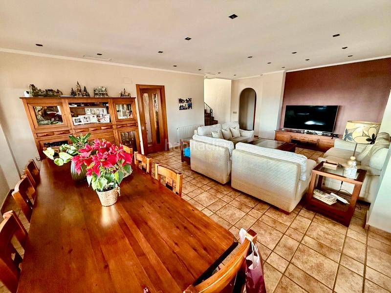 Foto b9cd727b-383b-46ec-b547-86ba4c2b4cc2. Chalet avec cheminée chauffage parking piscine dans Santa Pola