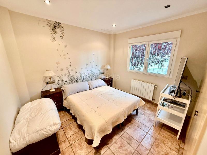 Foto 682a9238-6056-4e92-bbee-08a5b5069ff6. Chalet avec cheminée chauffage parking piscine dans Santa Pola