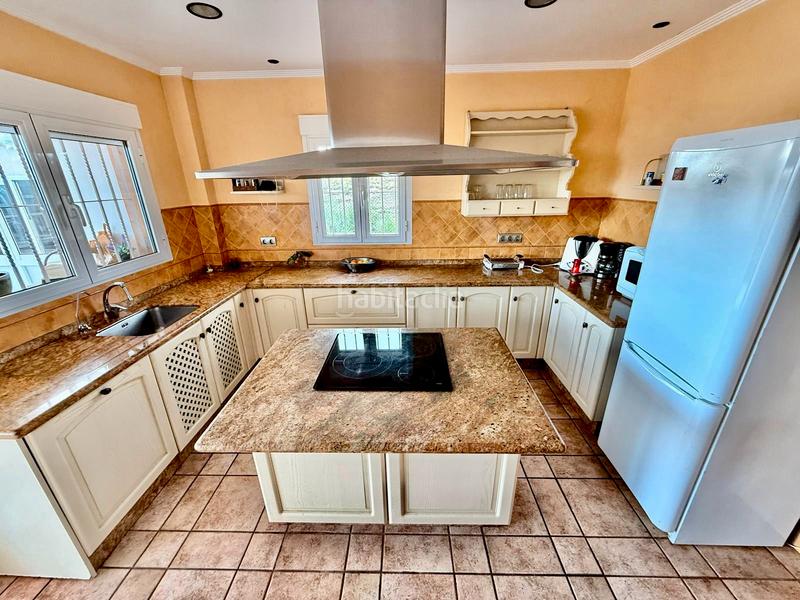 Foto 931bb0c2-e897-4434-9e92-54383bad361b. Chalet avec cheminée chauffage parking piscine dans Santa Pola