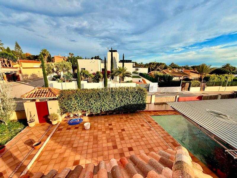 Foto ef910d16-38e3-409d-860e-f4649d6613e3. Chalet avec cheminée chauffage parking piscine dans Santa Pola