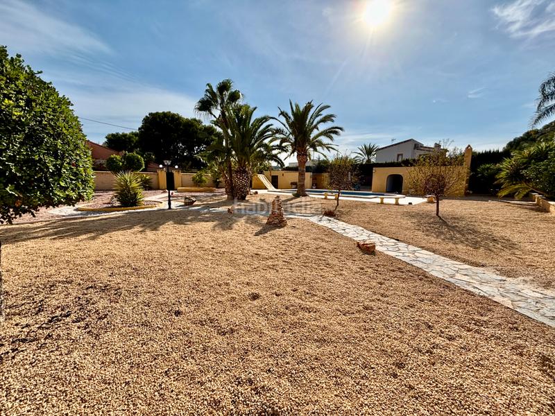 Foto ca5d648a-3646-4666-8edc-92c061cd2ee0. Chalet avec cheminée chauffage parking piscine dans Alicante