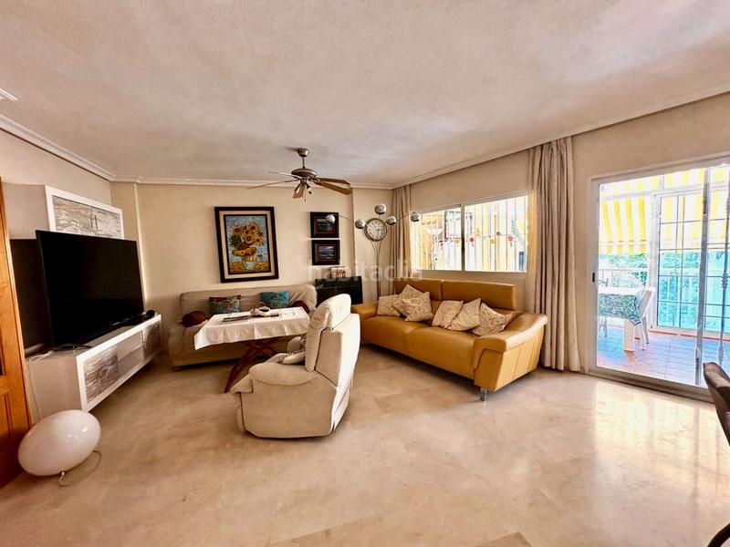 Foto a1954910-452a-4972-ae41-6d7c4f77b7f7. Casa a schiera con parcheggio piscina in Cabo de las Huertas Alicante