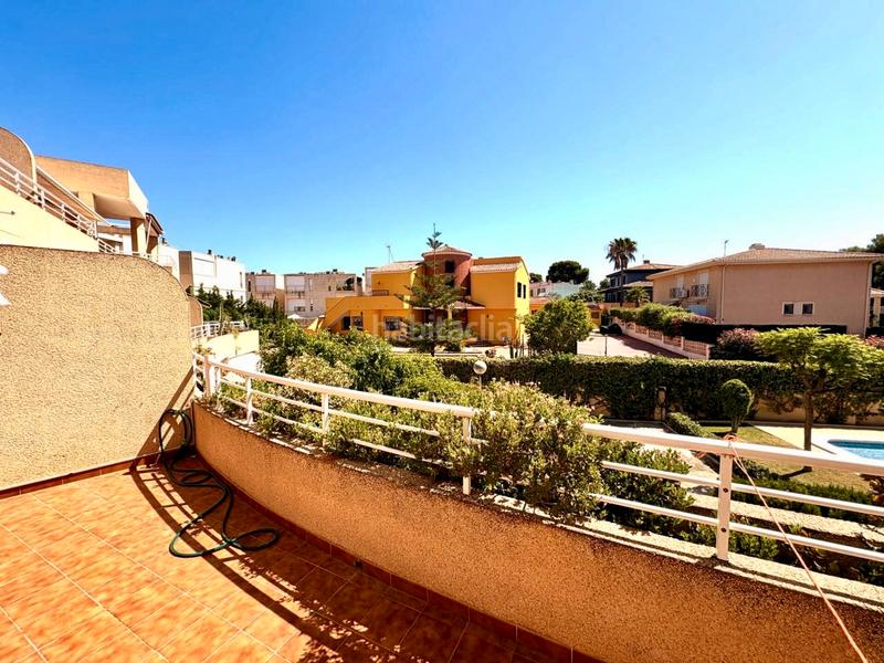 Foto 92ee100a-0497-45dc-8618-5646e75abaee. Casa adossada amb aparcament piscina a Cabo de las Huertas Alicante