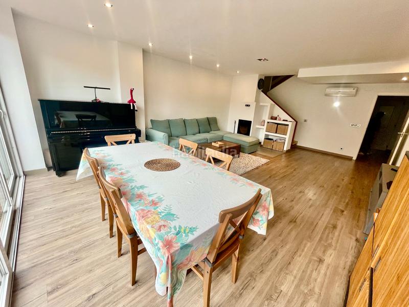 Foto 7957ba5b-bc17-470d-9c2c-144ee2f1936d. Casa a schiera con camino riscaldamento parcheggio piscina in Alicante