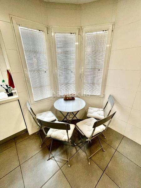 Foto 02ff0179-d186-4c02-8e7a-63878bef6d44. Casa adossada amb xemeneia calefacció aparcament piscina a Alicante