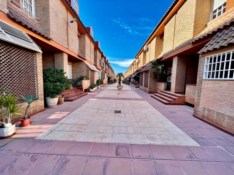 Foto 6866f8c0-8c69-440b-8def-5576613272ce. Casa adossada amb xemeneia calefacció aparcament piscina a Alicante