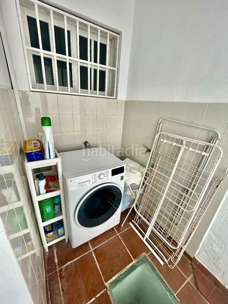 Foto cda30a18-c5e9-4bfe-92ba-aaf45b6f4a50. Casa adossada amb xemeneia calefacció aparcament piscina a Alicante