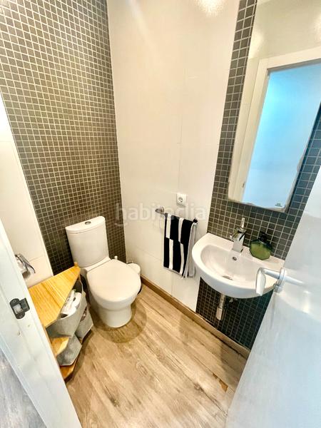 Foto d3c945e6-6801-481c-a596-08abb23f691b. Casa adossada amb xemeneia calefacció aparcament piscina a Alicante