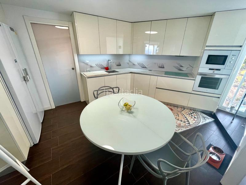 Foto 71191a87-557d-489b-b4ba-b5eb3ed700f5. Etagenwohnung mit parking in Albufereta Alicante