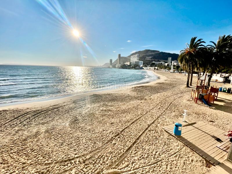 Foto c262406d-03a2-4580-9f48-35dcaadd8422. Etagenwohnung mit parking in Albufereta Alicante