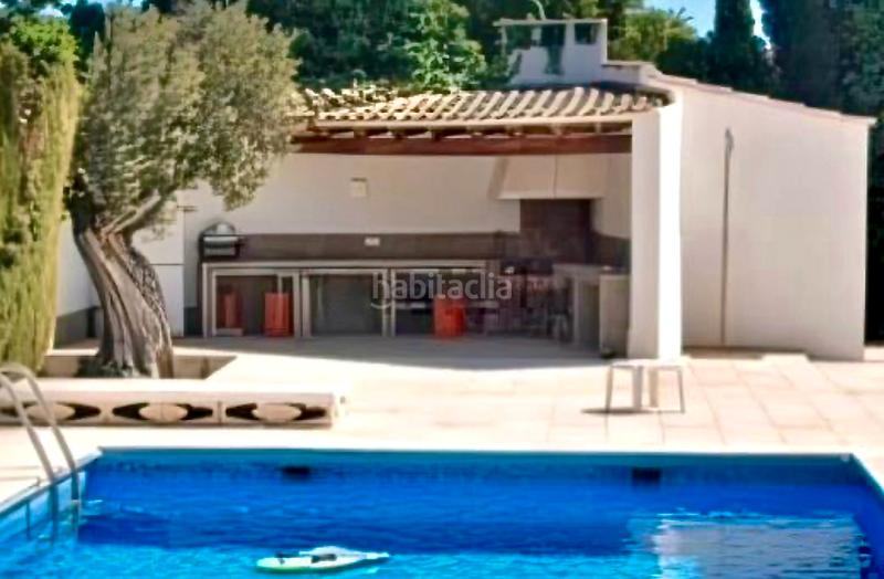 Foto 5fffcfe4-34d3-49d9-8ad5-ff706e8c20cb. Chalet con camino riscaldamento parcheggio piscina in Alicante