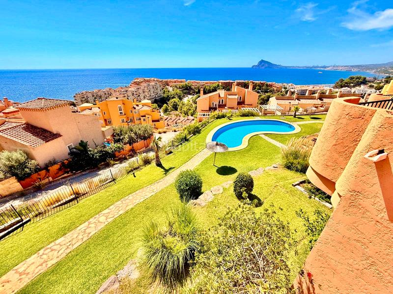 Foto a3123c1d-414d-41f9-827c-99b6f7fad18b. Casa adossada amb aparcament piscina a Maryvilla Calp