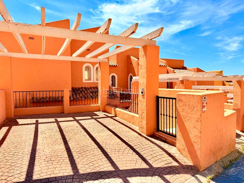 Foto a855bb6e-930c-41aa-83ec-2742a1ff3c22. Casa adossada amb aparcament piscina a Maryvilla Calp