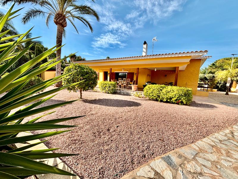 Foto c169b818-e816-475f-b9ac-cb5fca8dcaf3. Chalet mit kamin heizung parking pool in Almajada-Ravel Mutxamel