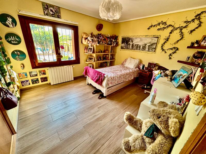 Foto 27e7d6f0-644f-4af3-aa98-b60cf08a1533. Chalet with fireplace heating parking pool in Almajada-Ravel Mutxamel