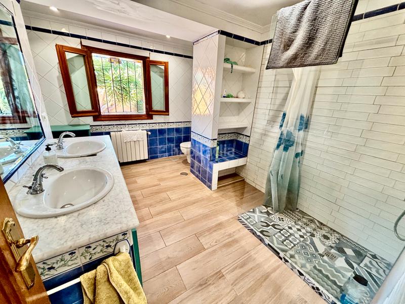 Foto 320d67c8-5f1a-4ba6-a1a9-37b94e27f89c. Chalet with fireplace heating parking pool in Almajada-Ravel Mutxamel