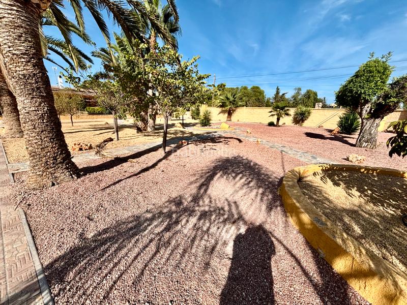 Foto 7d9890fd-fed0-4fa7-9e45-657e13babcae. Chalet with fireplace heating parking pool in Almajada-Ravel Mutxamel