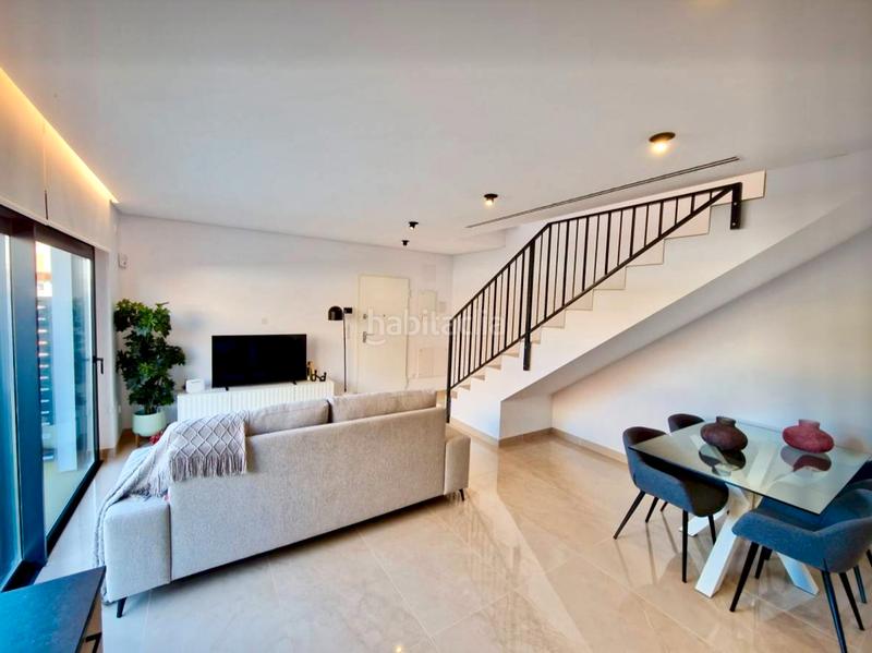 Foto 437596dc-5356-470e-b9d1-46e554bf8a01. Chalet mit heizung parking pool in Monte y Mar Santa Pola