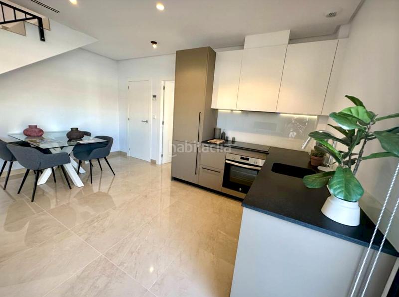 Foto 44619c0e-63b7-412e-ba88-87a0b34aa26a. Chalet mit heizung parking pool in Monte y Mar Santa Pola