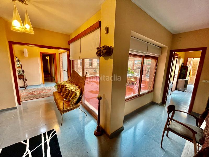 Foto 9ade37a4-9ebd-438e-891f-9029b10c3a16. Xalet amb xemeneia calefacció aparcament piscina a Alicante