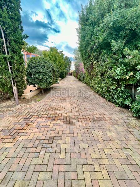 Foto eac4ac1d-63b0-48ce-ac60-db2ac6b98015. Xalet amb xemeneia calefacció aparcament piscina a Alicante