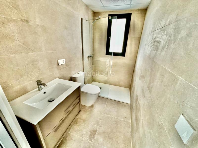 Foto e254aff8-4e03-43ed-bb63-92598f2b1fe9. Appartement avec parking piscine dans Centro San Juan de Alicante