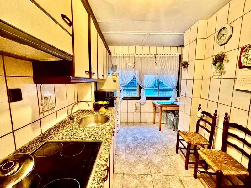 Foto 3023a404-cf1d-407e-9a48-0d9f57f00b86. Pis a Barrio del Centro Alicante