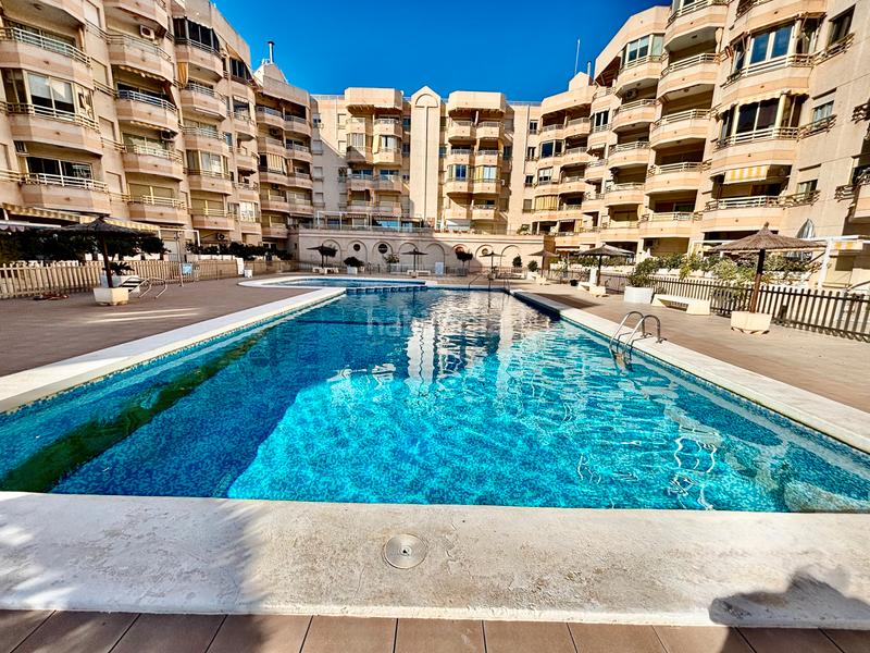 Foto fc1b0e36-830e-4297-a9ac-ea37f827cd6a. Etagenwohnung mit parking pool in Playa Muchavista Campello (el)