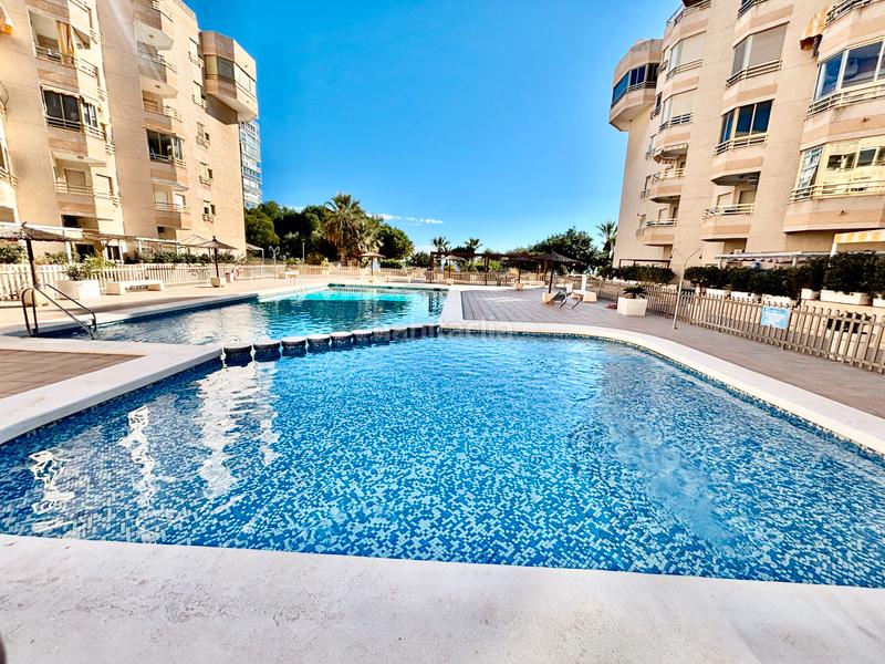 Foto 251522a8-9dc3-40d8-b5c3-399b8df6fb59. Flat with parking pool in Playa Muchavista Campello (el)