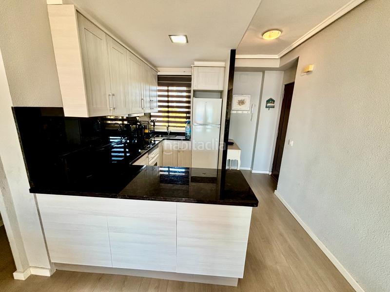 Foto 436a235e-2d5e-47d2-bbe0-0efad99bea94. Flat with parking pool in Playa Muchavista Campello (el)