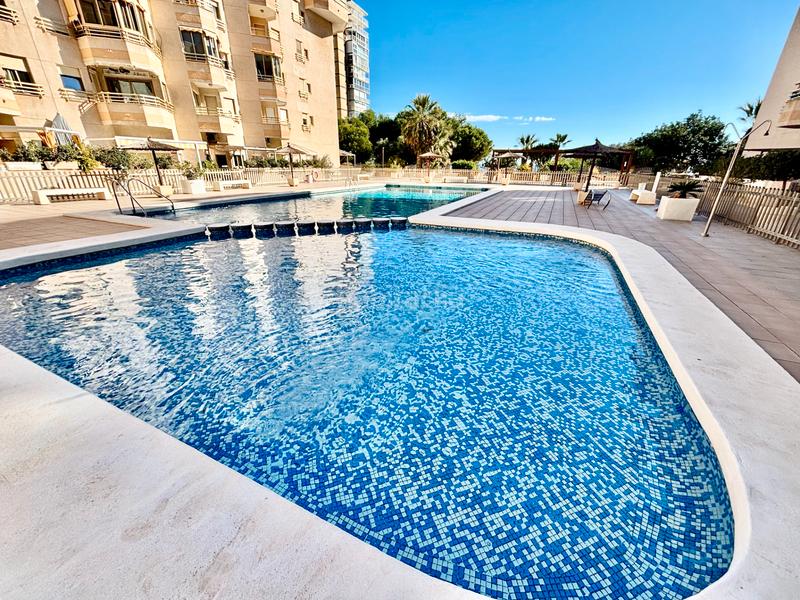 Foto ddd74037-9cef-4e07-8725-51842b86af68. Flat with parking pool in Playa Muchavista Campello (el)