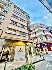 Flat in Calle valdés 6