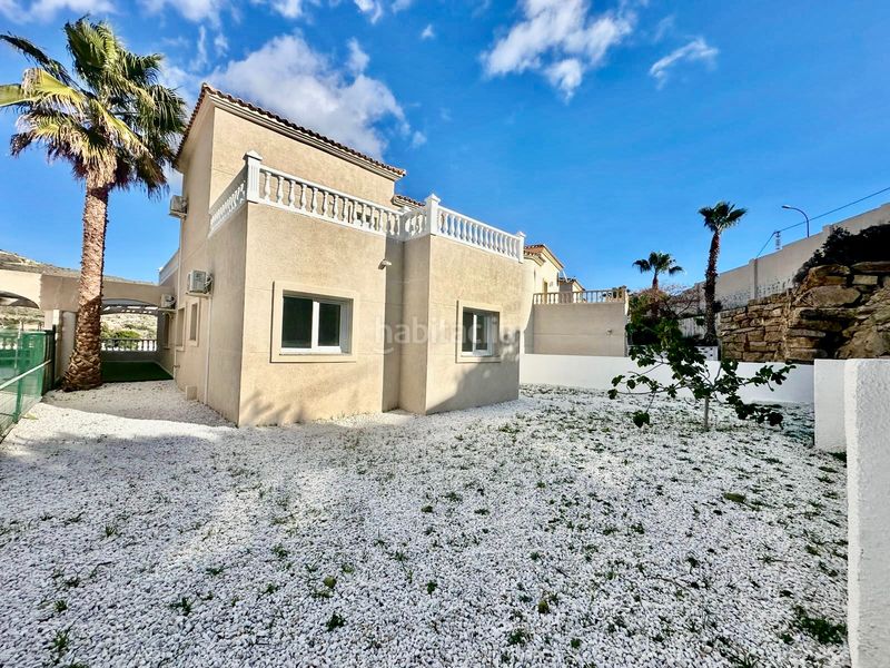 Foto 9ed9174d-0ae5-4b3e-8293-972eb75bab44. Chalet en Pueblo Acantilado-Lanuza Campello (el)