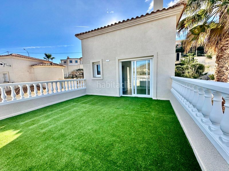 Foto acead051-7308-4685-87f6-a2ae61b67134. Chalet en Pueblo Acantilado-Lanuza Campello (el)