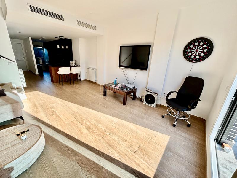 Foto 2c167962-7e7f-4cff-a14d-82cdc3fcec74. Casa adosada en Centro Mutxamel