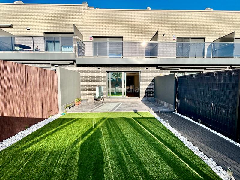 Foto 34fa6f76-3bf3-41b8-99b1-6963bc6a3c28. Casa adosada en Centro Mutxamel