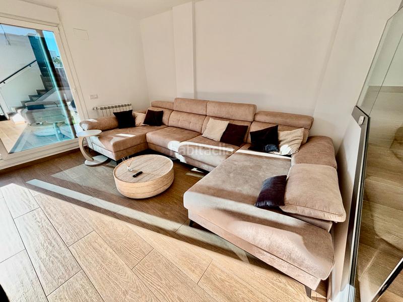 Foto d04de842-396e-4058-a50f-3fee0c812e32. Casa adosada en Centro Mutxamel