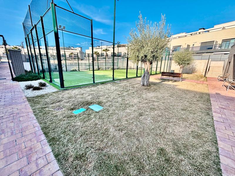 Foto d6271638-3603-4066-9e5b-5b3a9c101853. Casa adosada en Centro Mutxamel