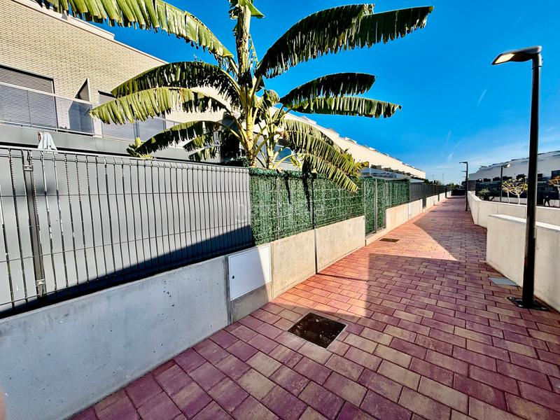 Foto f8e7fe90-6172-47ae-a9d2-f2554a575cc1. Casa adosada en Centro Mutxamel