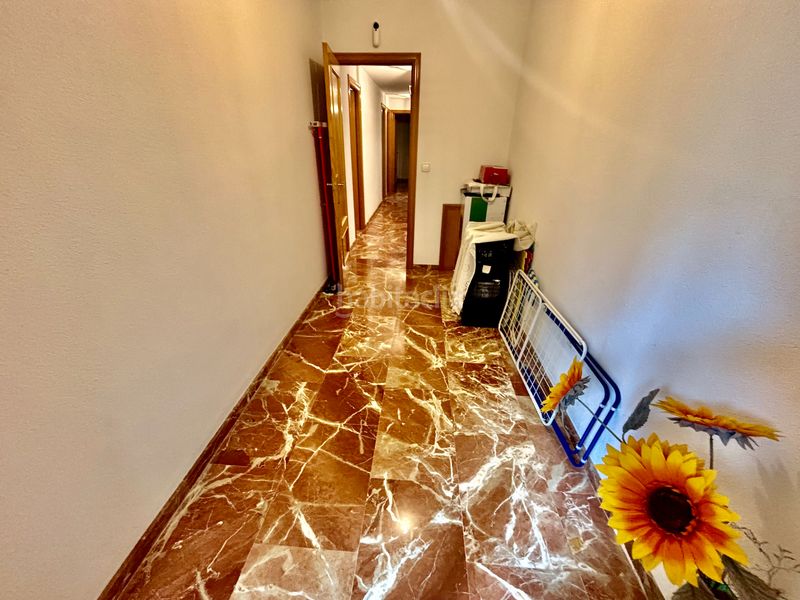 Foto 8b7895db-a978-4b2b-8259-92036406df41. Pis amb aparcament a Mercado Alicante