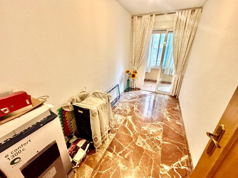 Foto b6a6bacd-b3d0-4bf9-a15a-47d2b2b22628. Pis amb aparcament a Mercado Alicante