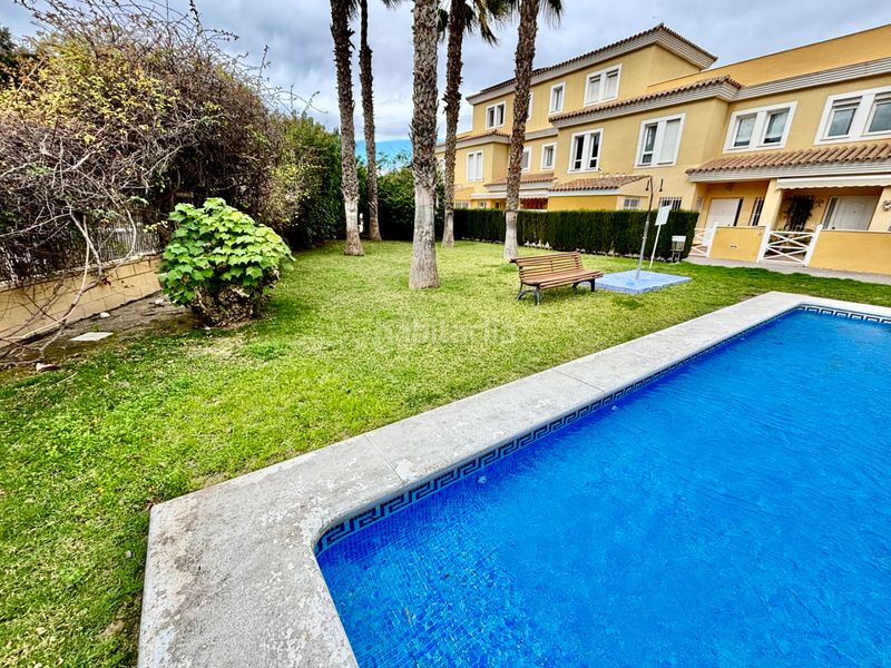 Foto 6a3e91f8-28d2-43b1-a8f8-9c2470c77ed2. Casa adosada en Alicante golf Alicante