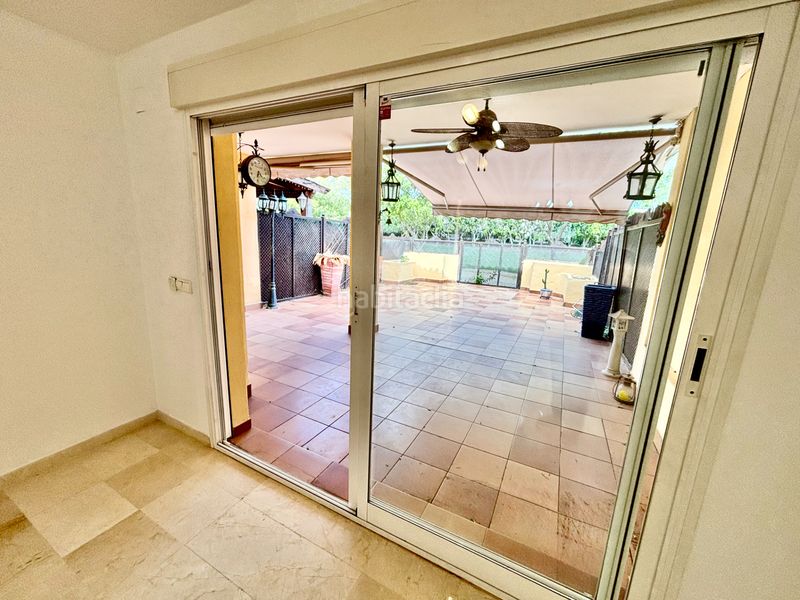 Foto f59b3a6e-33d2-46ae-a76c-a0bc4d45ee84. Casa adosada en Alicante golf Alicante