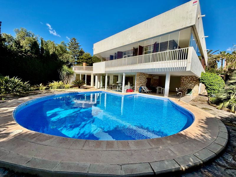 Foto 439bd9d9-6d57-45ca-a278-349a9649b3bd. Chalet en Cabo de las Huertas Alicante