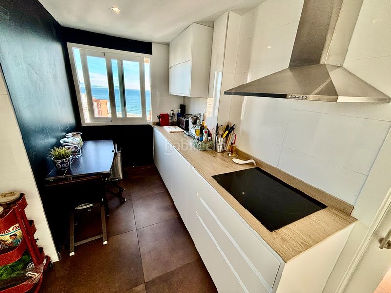Foto 519e555a-64d4-45da-9bce-4d218dc9f876. Pis a avenida de holanda 5 a Playa de San Juan Alicante