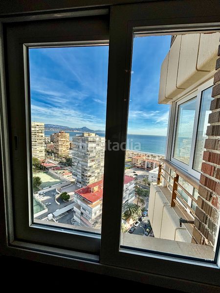 Foto d2d8f883-5308-41e0-aca5-c8c0402af9c0. Pis a avenida de holanda 5 a Playa de San Juan Alicante