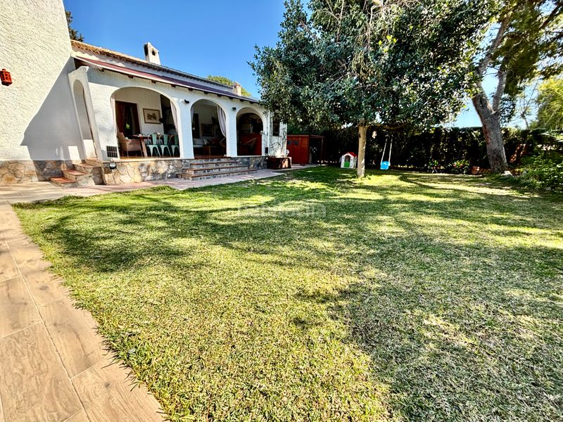 Foto fd657201-3386-493f-a64a-e60a8dd8f373. Chalet en Almajada-Ravel Mutxamel