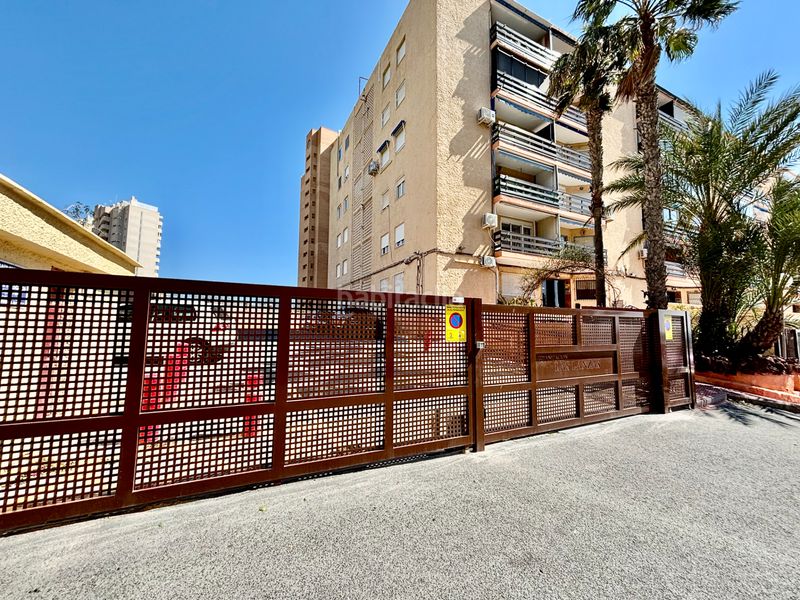 Foto a2308ff8-879e-4add-b0fc-5ff0bab350ea. Pis amb aparcament piscina a Playa Muchavista Campello (el)