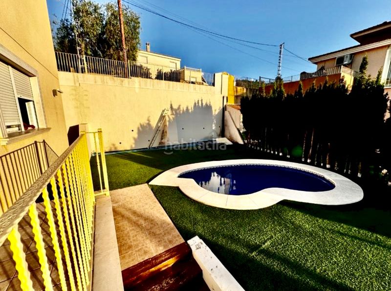 Foto 21f42693-c4f8-4abf-9632-7585ce056999. Xalet amb aparcament piscina a Busot